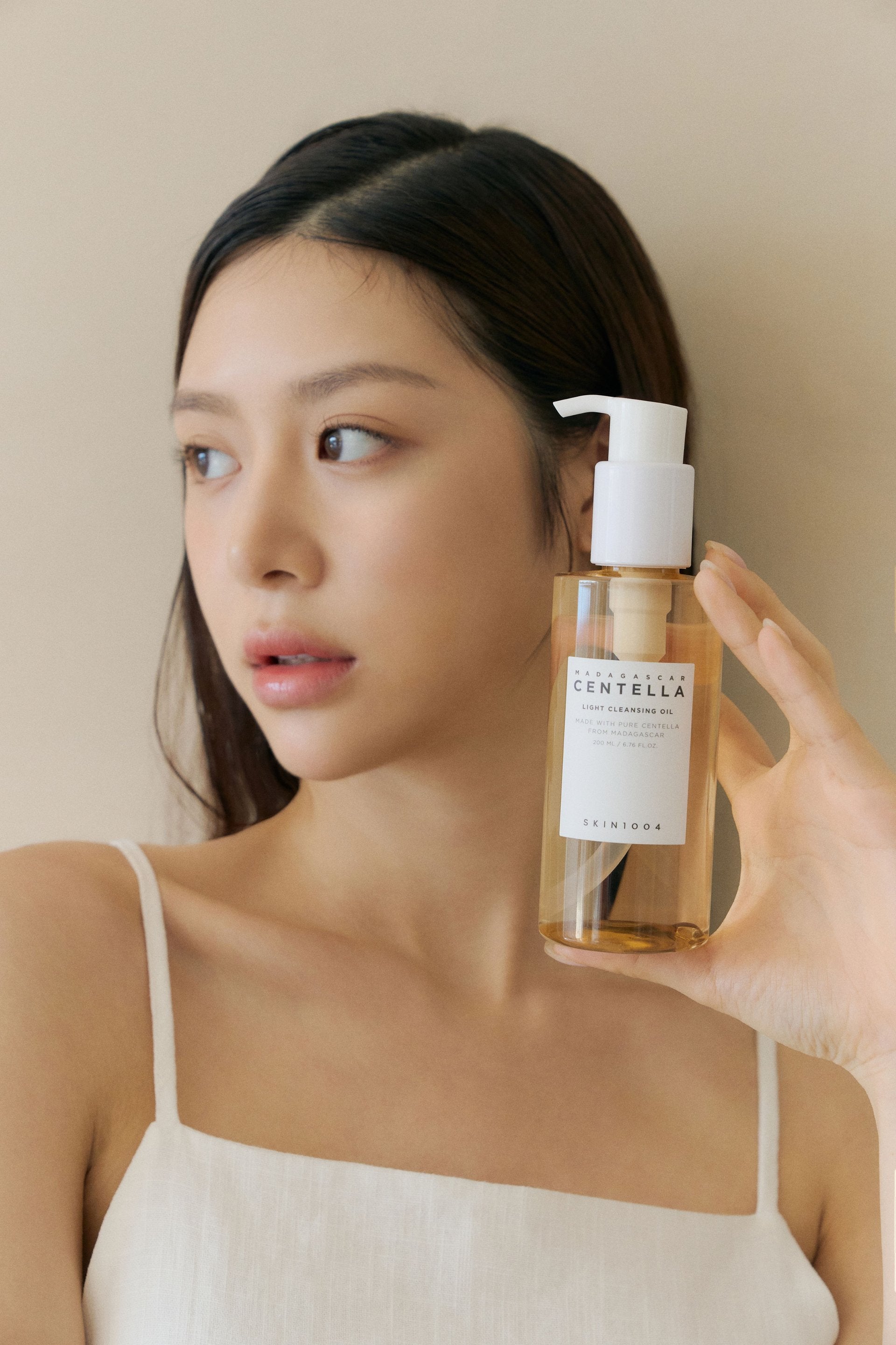 SKIN1004 Madagascar Centella Light Cleansing Oil (200ml) - K Beauty On